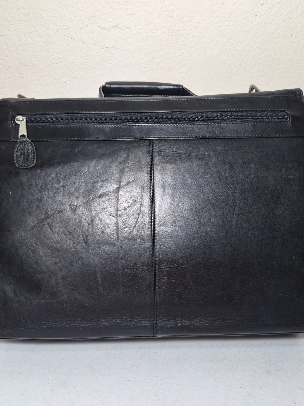 VTG Frye Briefcase Black Leather Soft Side Flap Top Buckle Strap Shoulder Bag